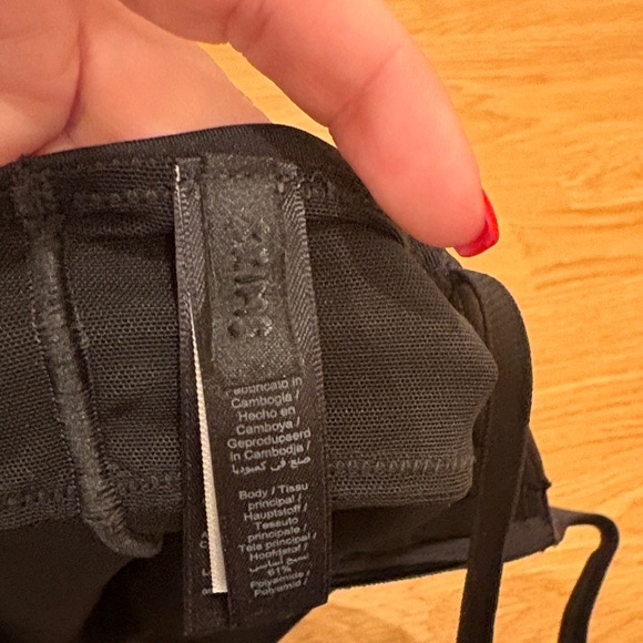 SKIMS Midnight Black Shapewear - Picture 4 of 5